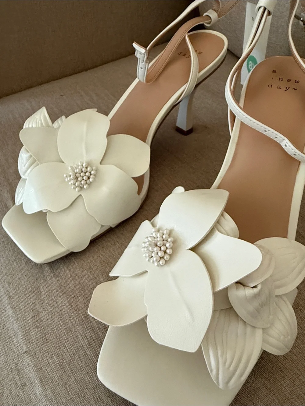 NWT A New Day Women's White Antonette Heeled Sandals Size 8.5